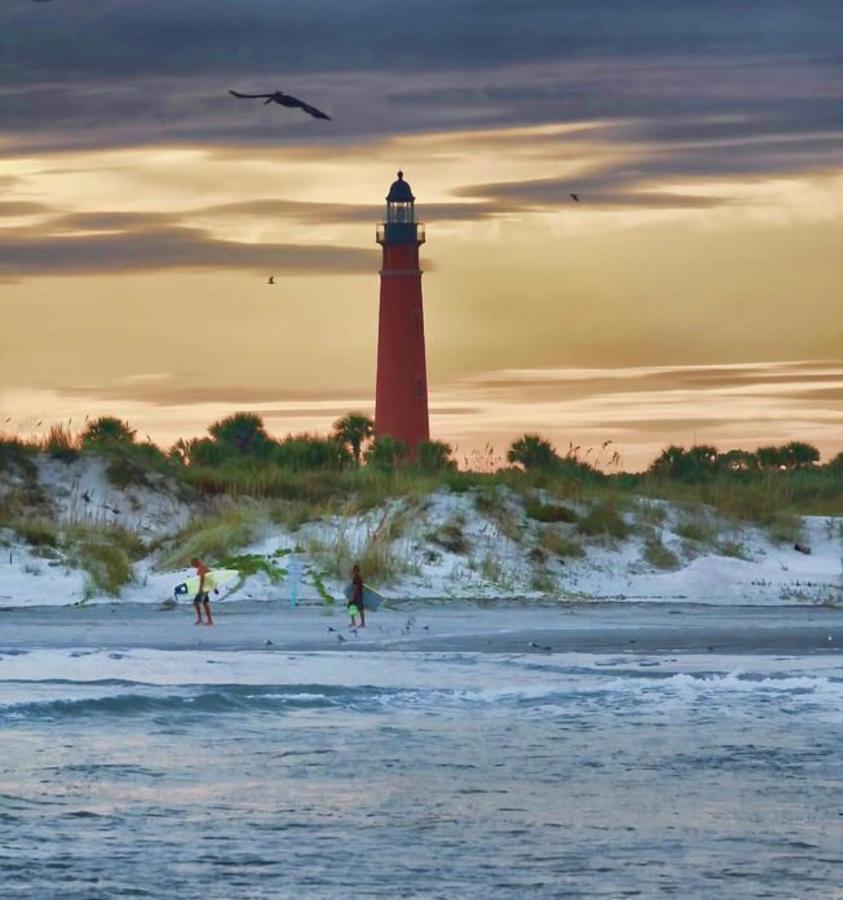 Beach Oasis 704 Lovely Daytona Ocean Front For 5 Sleeps Up To 12 Daytona Beach Exterior foto