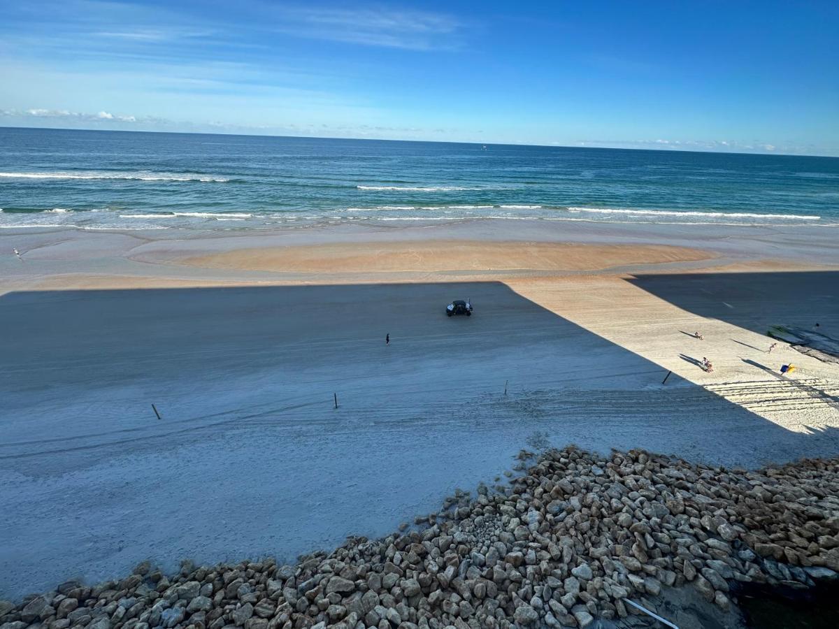 Beach Oasis 704 Lovely Daytona Ocean Front For 5 Sleeps Up To 12 Daytona Beach Exterior foto
